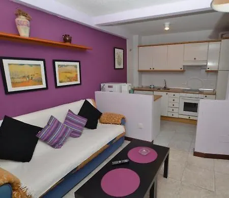 La Arena アパート